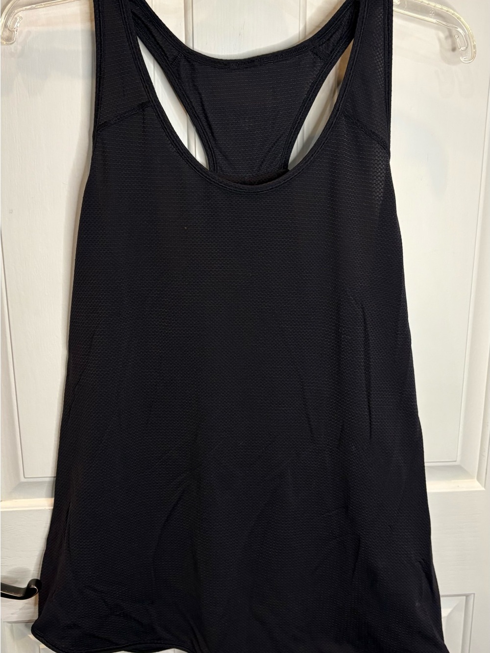 Lululemon Essential Tank (Pleated Version) Women’s - Most likely Size 6